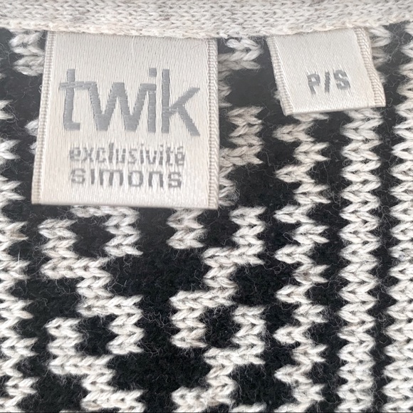 Women’s Baja Pullover / “Drug Rug” - Picture 3 of 3